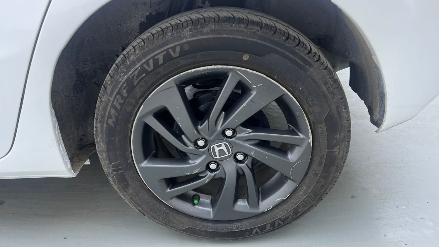 Used 2019 Honda Jazz VX CVT Petrol Petrol Automatic tyres LEFT REAR TYRE RIM VIEW