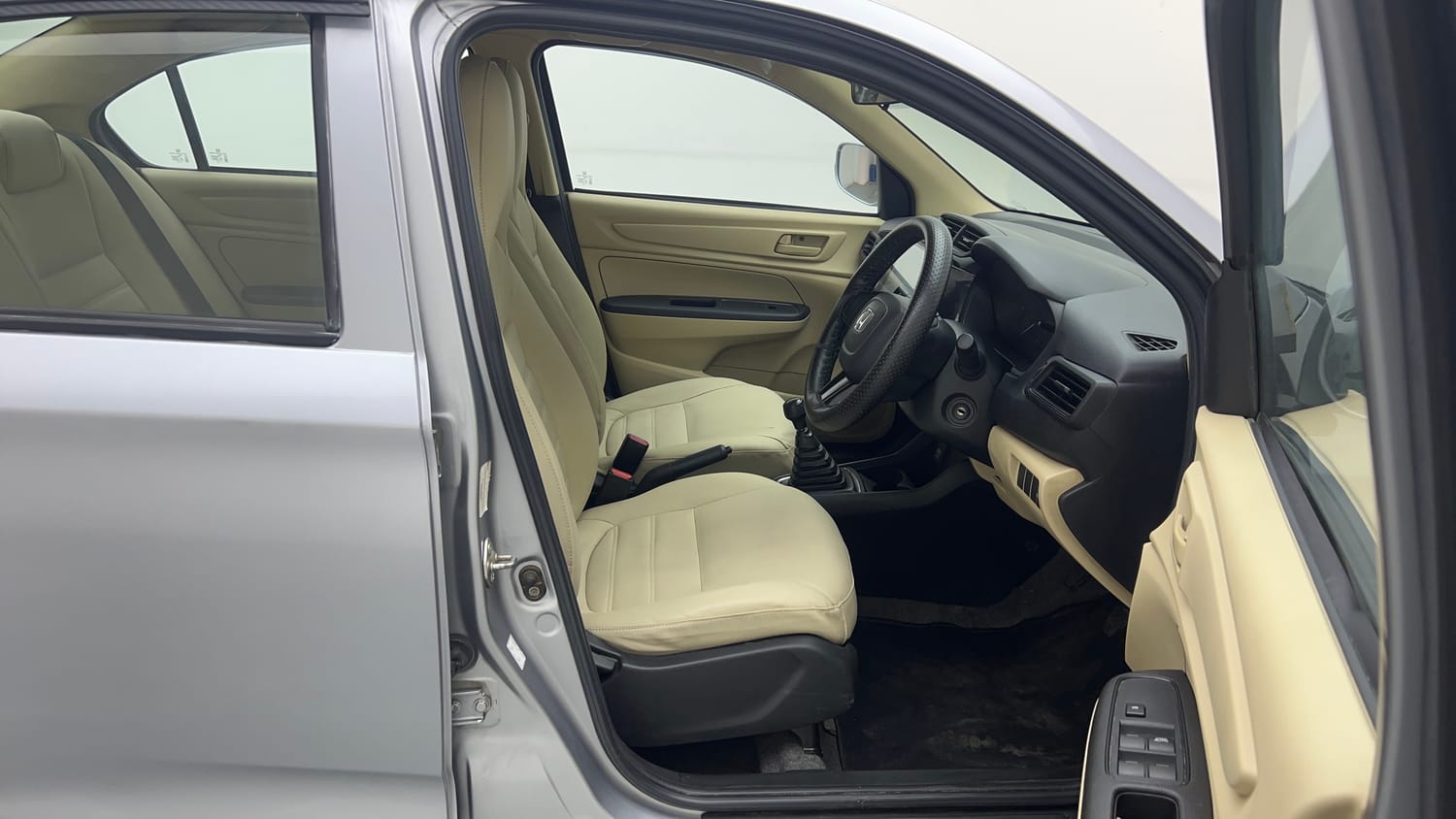 2022 Honda Amaze E MT 1.2 Petrol (Old Design)-17