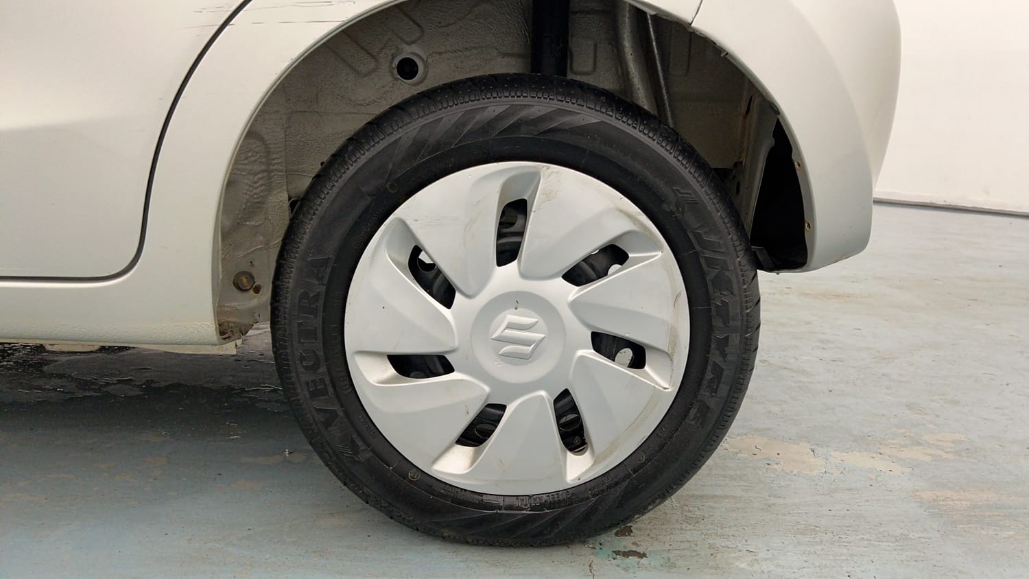 Used 2018 Maruti Suzuki Celerio ZXi AMT Petrol Automatic tyres LEFT REAR TYRE RIM VIEW
