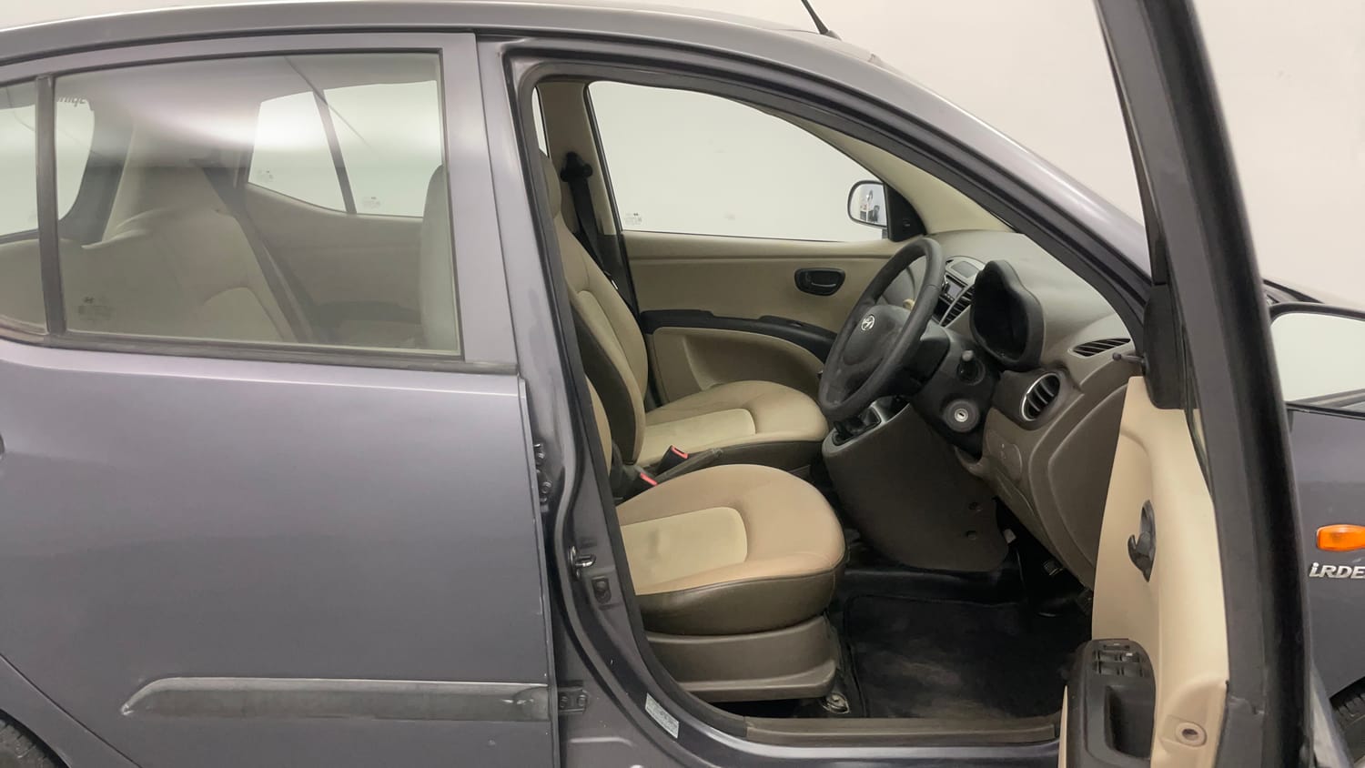 Used 2014 Hyundai i10 Magna 1.1 iRDE2 Petrol Manual interior RIGHT SIDE FRONT DOOR CABIN VIEW