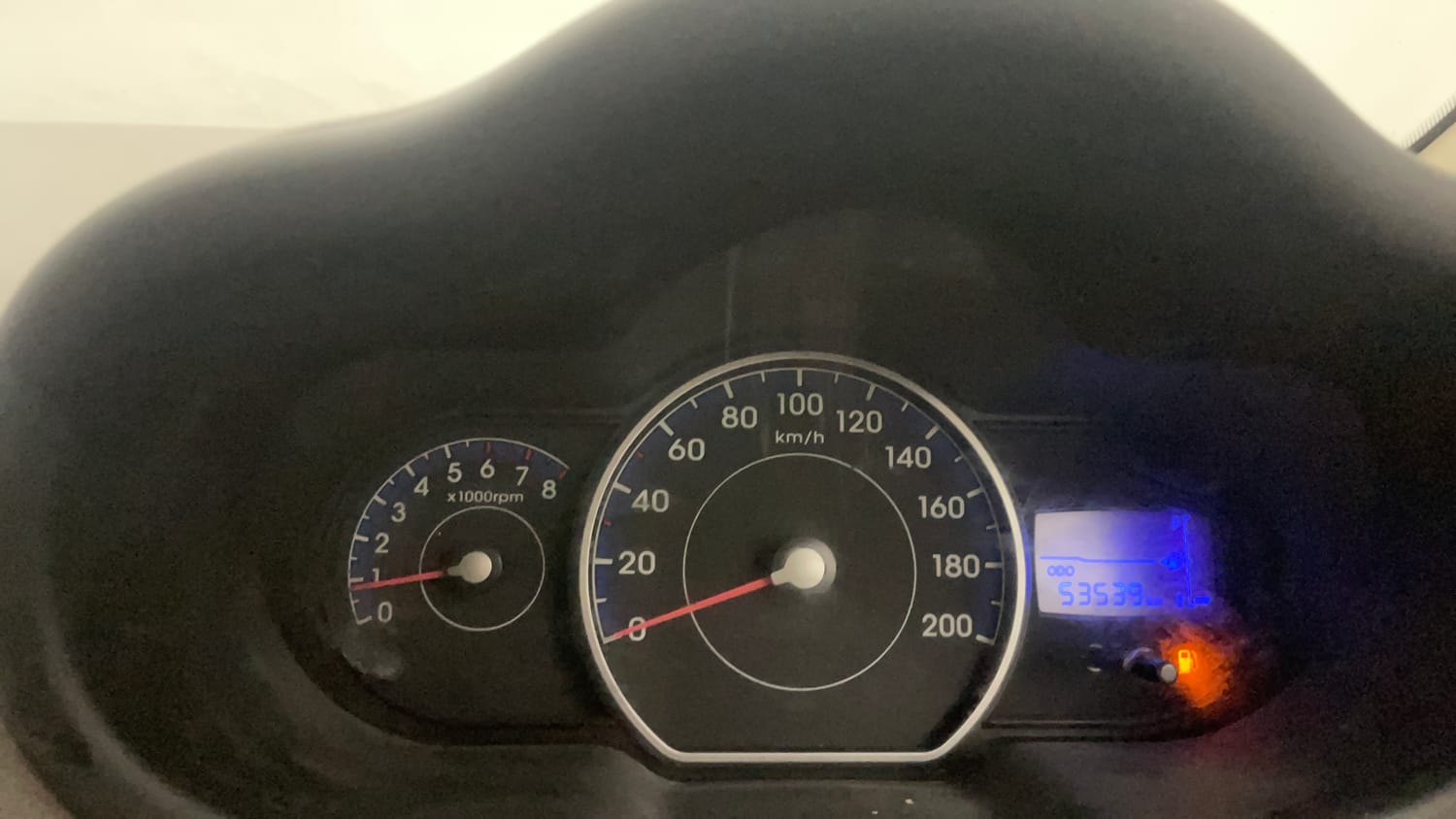 Used 2014 Hyundai i10 Magna 1.1 iRDE2 Petrol Manual interior CLUSTERMETER VIEW