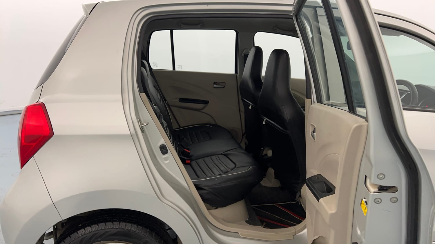 Used 2018 Maruti Suzuki Celerio ZXi AMT Petrol Automatic interior RIGHT SIDE REAR DOOR CABIN VIEW