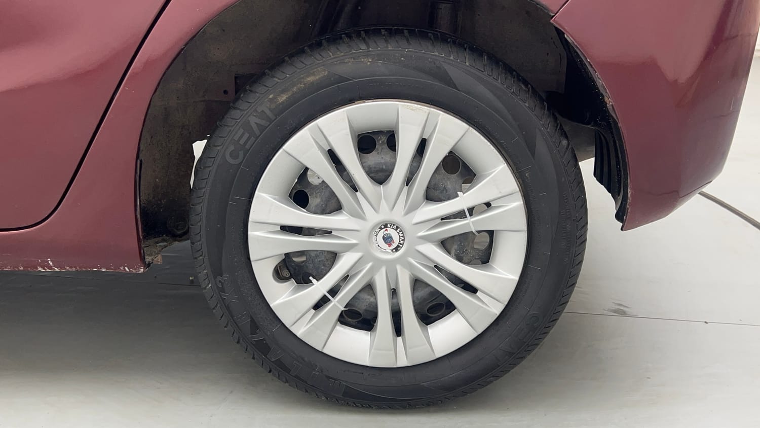 Used 2017 Honda Jazz S Petrol Petrol Manual tyres LEFT REAR TYRE RIM VIEW