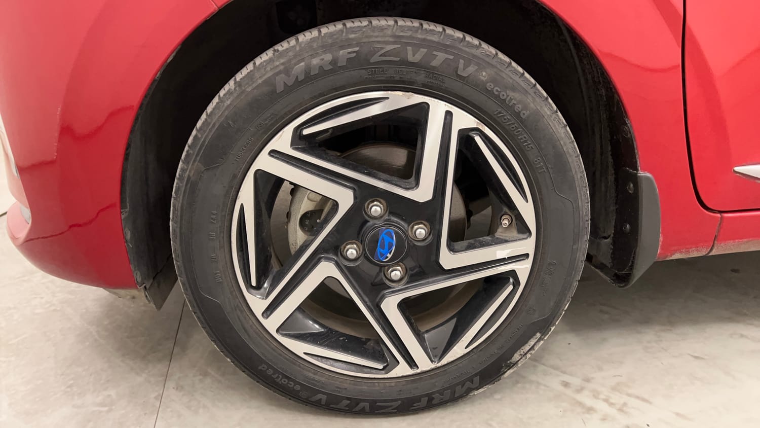 Used 2023 Hyundai Grand i10 Nios Asta 1.2 Kappa VTVT Petrol Manual tyres LEFT FRONT TYRE RIM VIEW