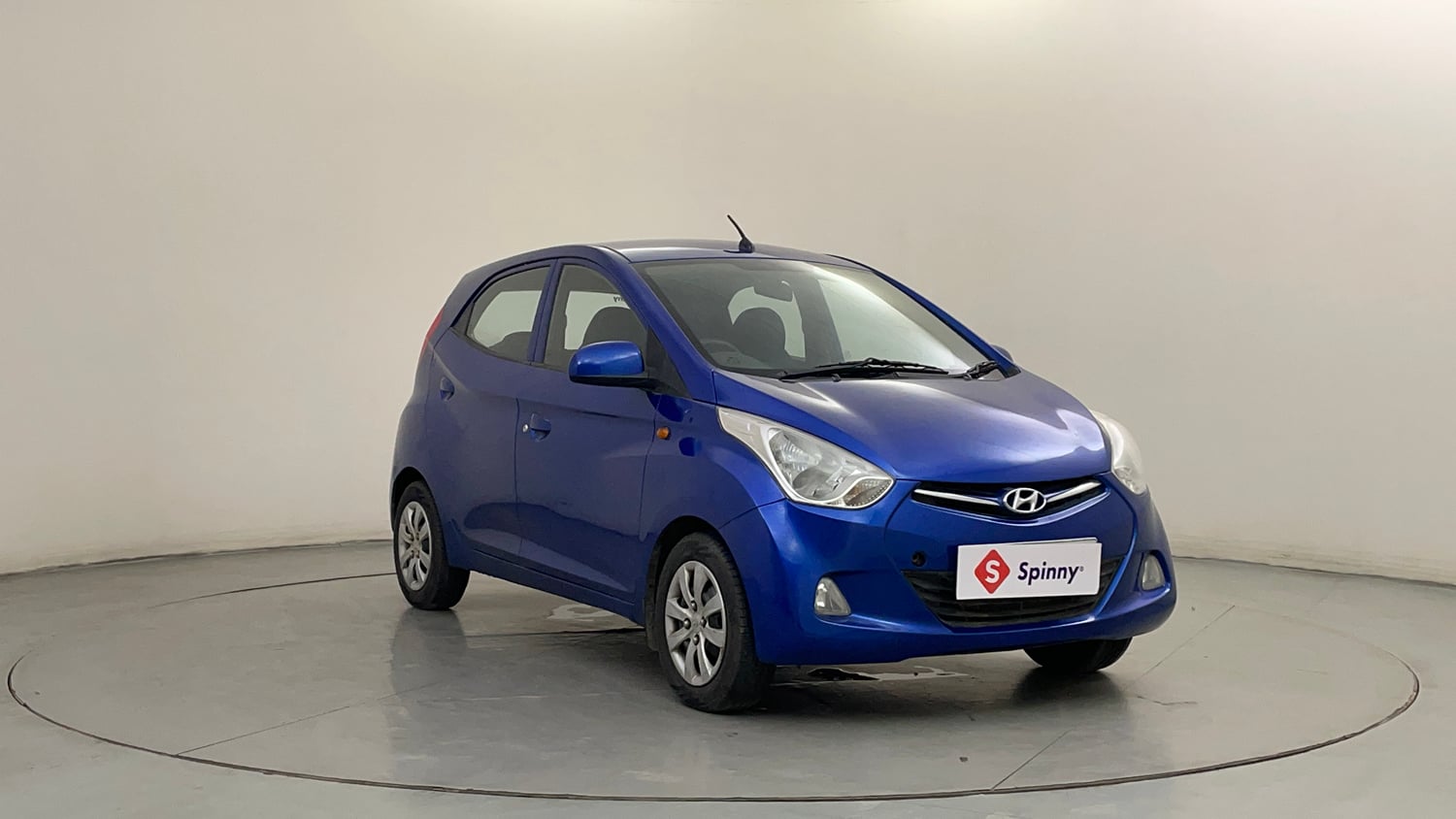 Used 2012 Hyundai Eon Sportz Petrol Manual exterior RIGHT FRONT CORNER VIEW