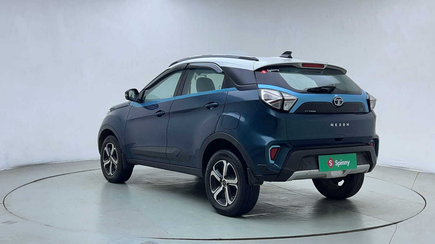 2022 Tata Nexon EV XZ Plus - Photo 3
