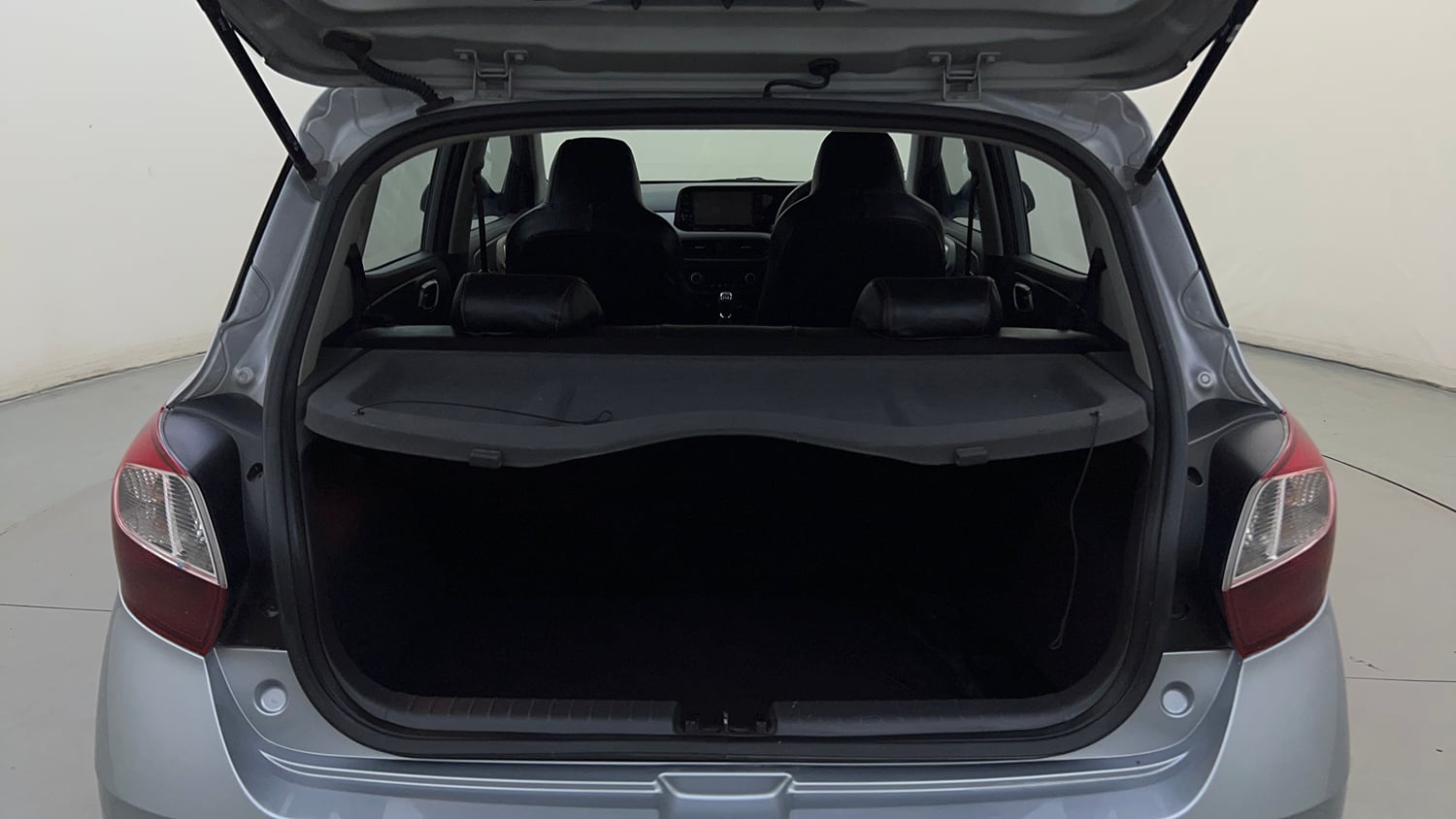 Used 2020 Hyundai Grand i10 Nios Asta 1.2 Kappa VTVT Petrol Manual interior DICKY INSIDE VIEW