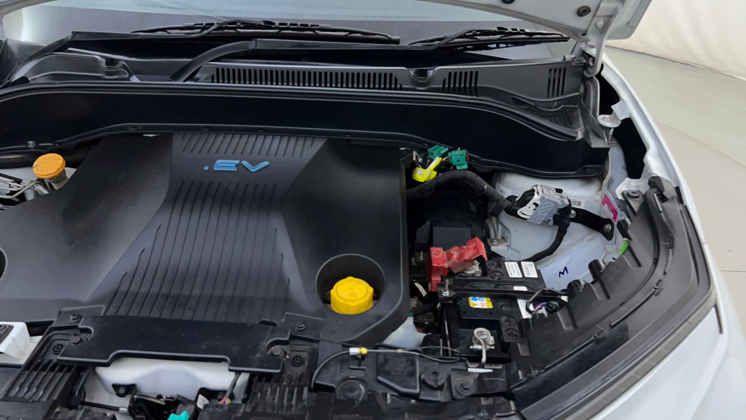 Used 2026 Tata Punch EV Empowered Plus S long Range 7.2 Fast Charger Electric Automatic engine ENGINE LEFT SIDE HINGE & APRON VIEW