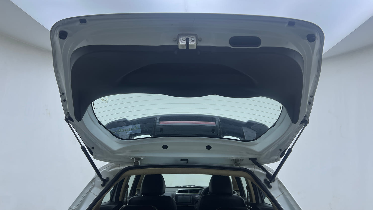 Used 2019 Honda Jazz VX CVT Petrol Petrol Automatic interior DICKY DOOR OPEN VIEW