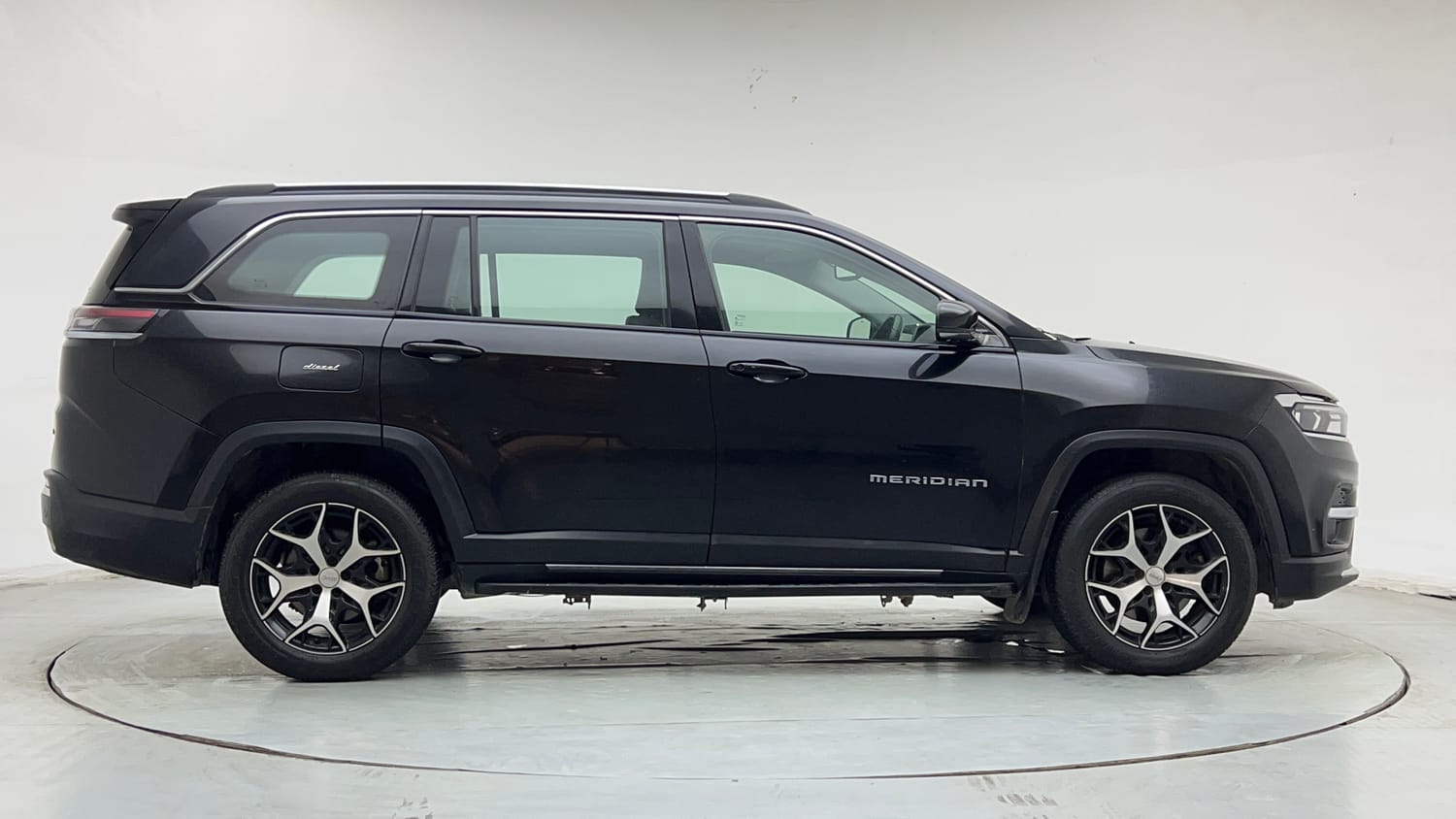 2024 Jeep Meridian Limited (O) 4x2 AT-5