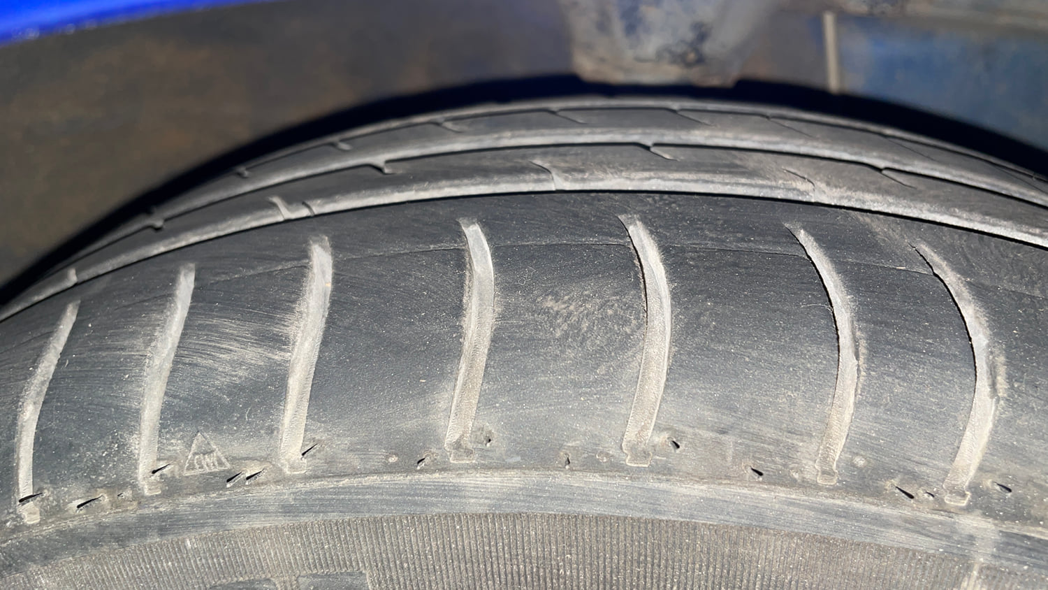Used 2012 Hyundai Eon Sportz Petrol Manual tyres RIGHT FRONT TYRE TREAD VIEW