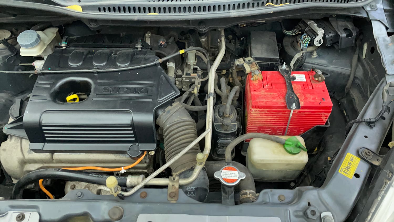 Used 2013 Maruti Suzuki Wagon R LXI Petrol Manual engine ENGINE LEFT SIDE VIEW