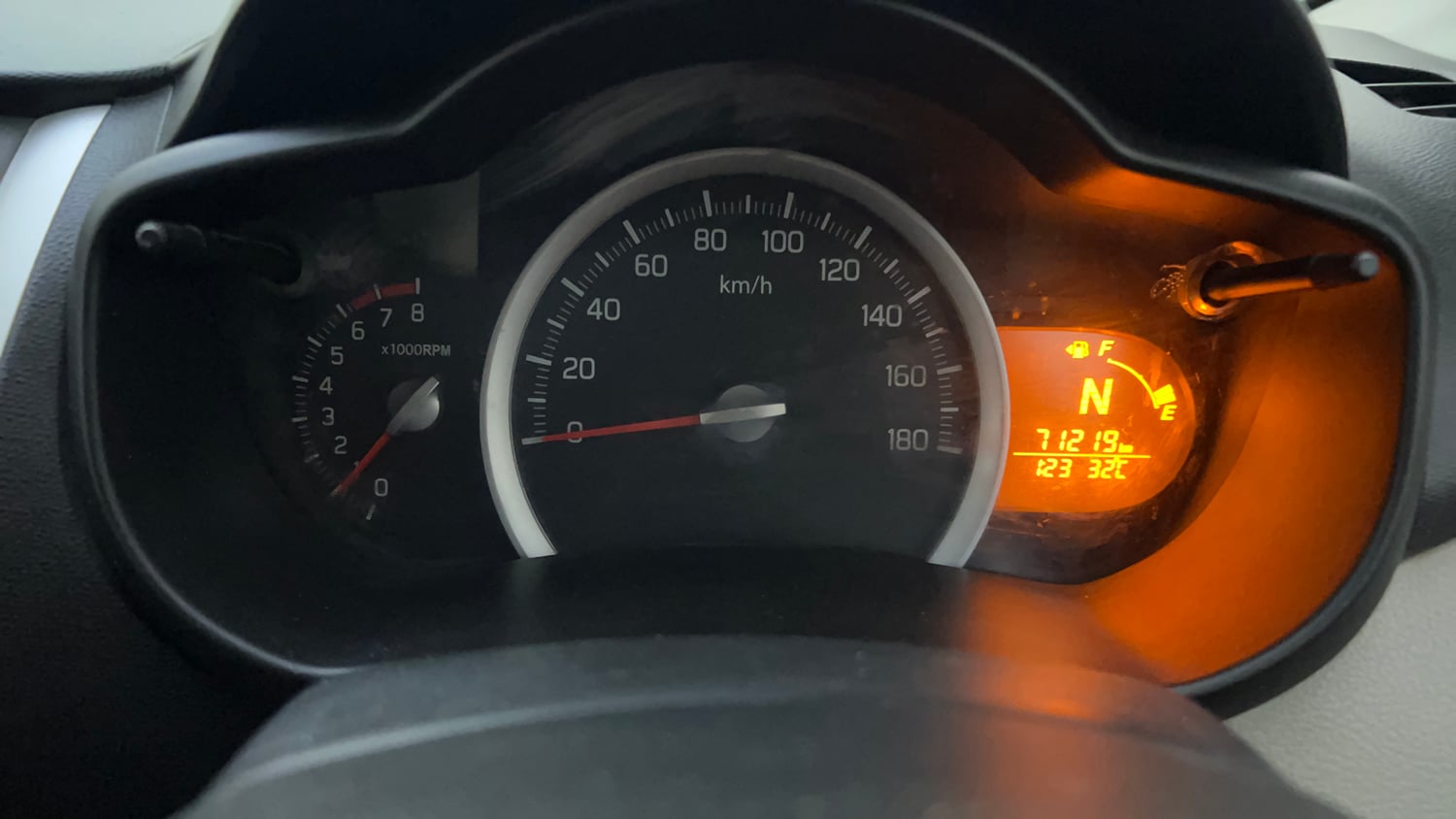 Used 2016 Maruti Suzuki Celerio ZXi AMT Petrol Automatic interior CLUSTERMETER VIEW