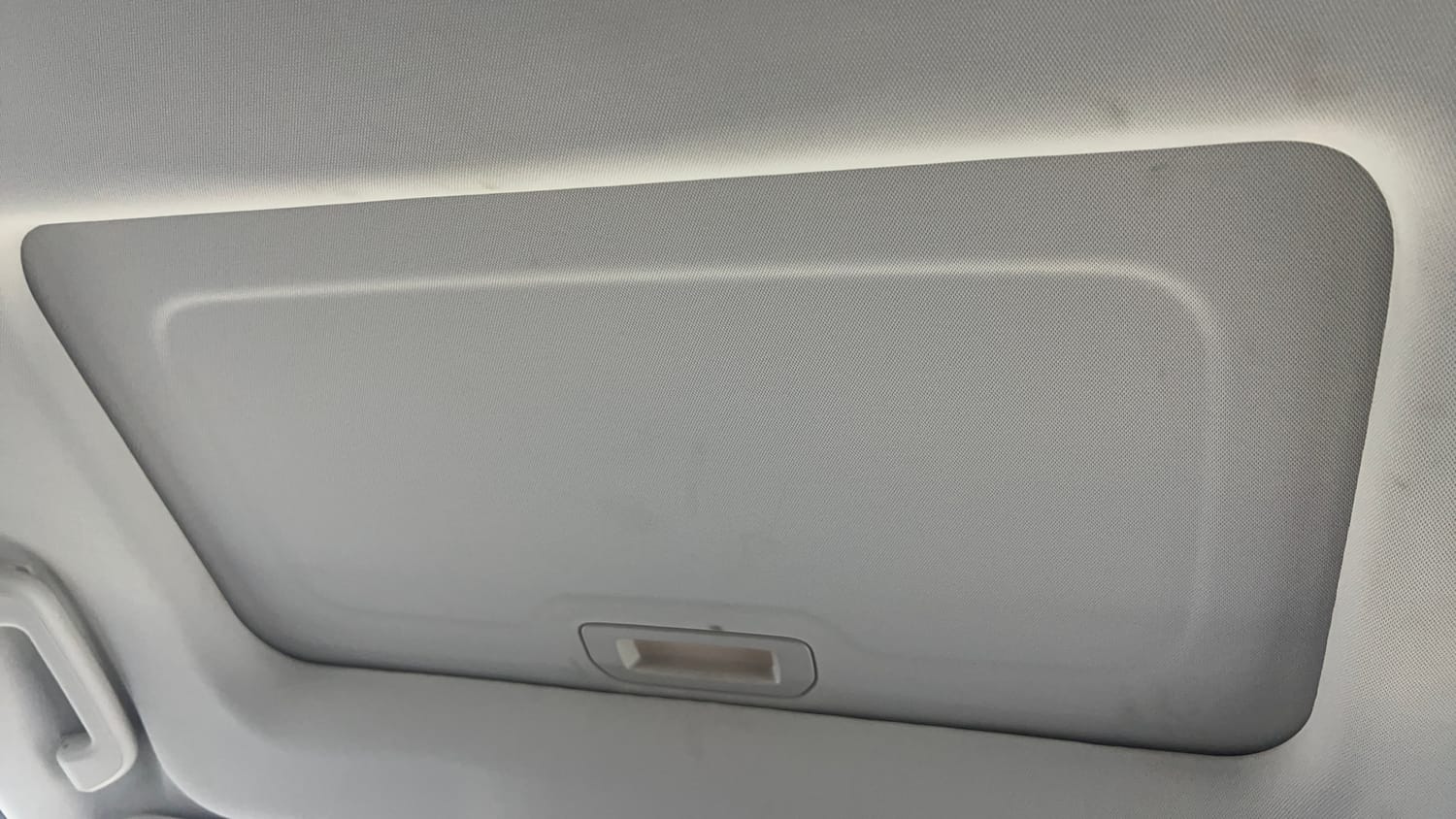 Used 2024 Mahindra XUV 3XO AX5 1.2 Petrol AT Petrol Automatic top_features Sunroof
