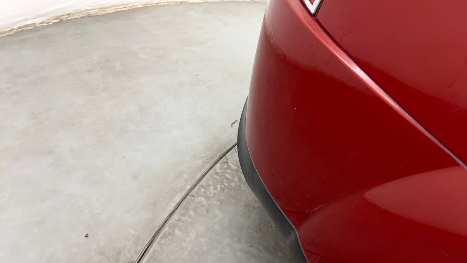 Used 2016 Mahindra XUV500 W8 Diesel Manual dents MINOR SCRATCH