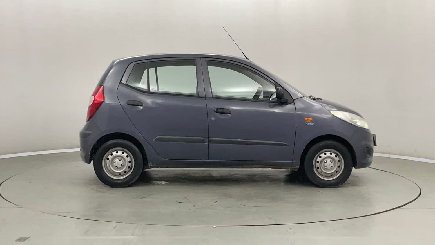 Used 2014 Hyundai i10 Magna 1.1 iRDE2 Petrol Manual exterior RIGHT SIDE VIEW