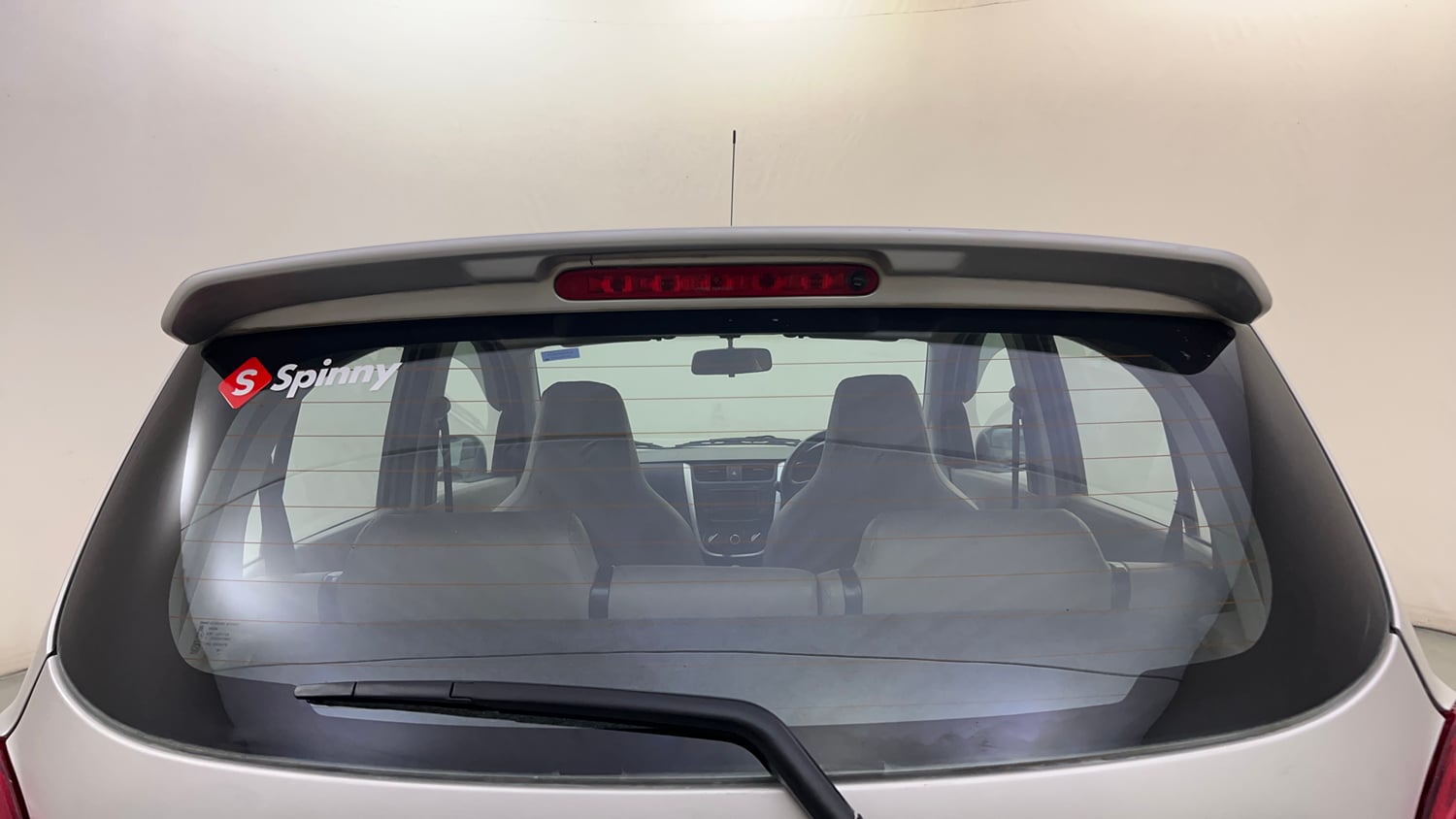 Used 2016 Maruti Suzuki Celerio ZXi AMT Petrol Automatic top_features Rear defogger