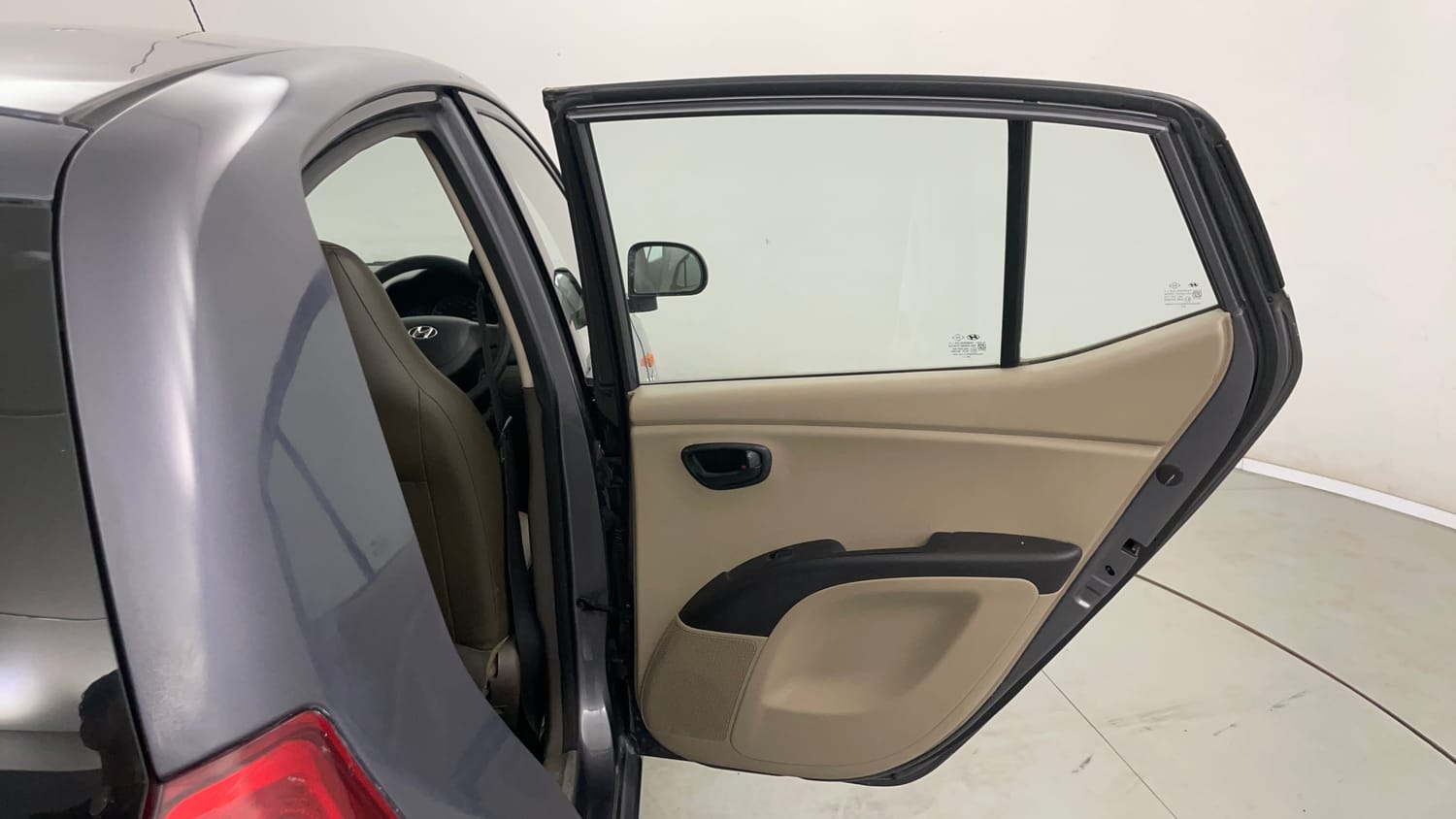 Used 2014 Hyundai i10 Magna 1.1 iRDE2 Petrol Manual interior RIGHT REAR DOOR OPEN VIEW