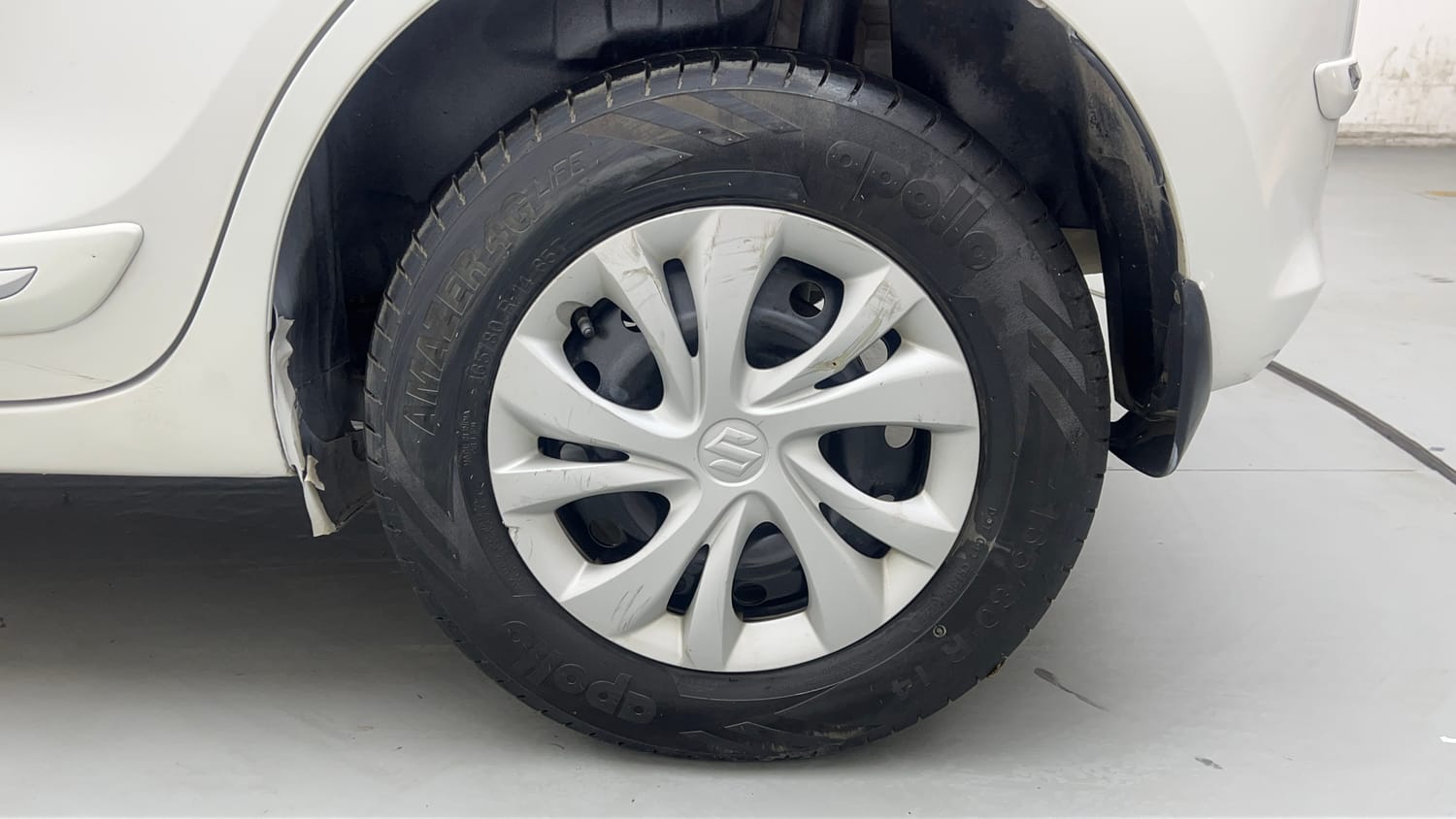 Used 2022 Maruti Suzuki Swift VXi Petrol Manual tyres LEFT REAR TYRE RIM VIEW