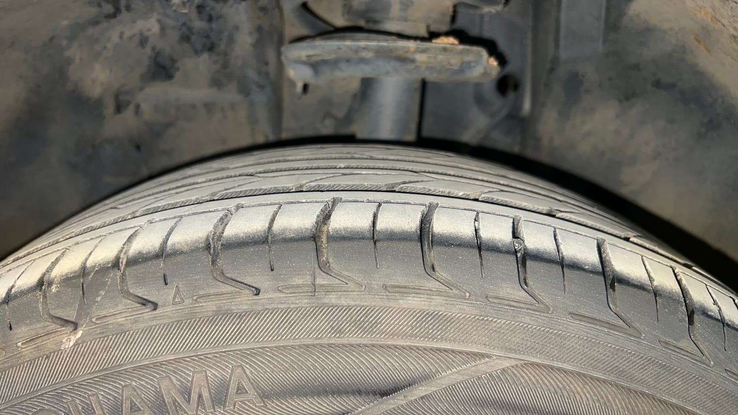 Used 2022 Tata Punch Kaziranga Creative AMT Petrol Automatic tyres LEFT FRONT TYRE TREAD VIEW