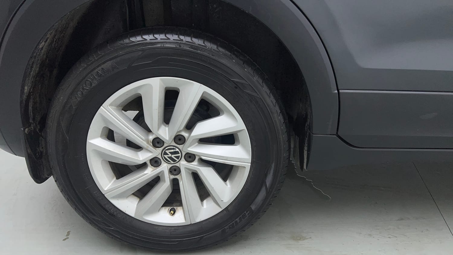 2022 Volkswagen Taigun Highline 1.0 TSI MT-33