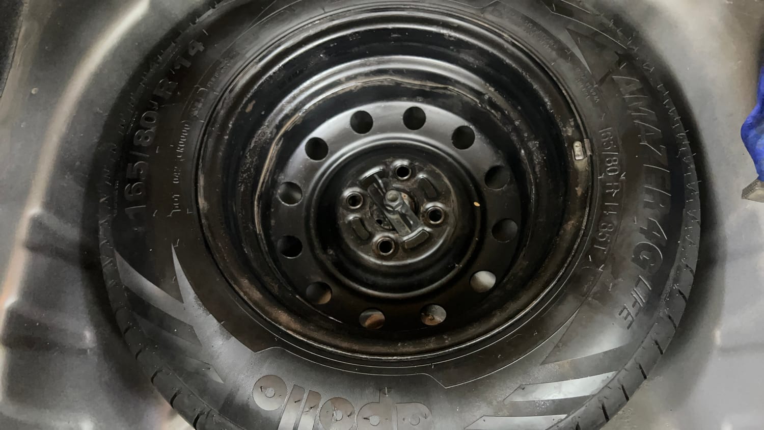 Used 2018 Maruti Suzuki Dzire VDi AMT Diesel Automatic tyres SPARE TYRE VIEW