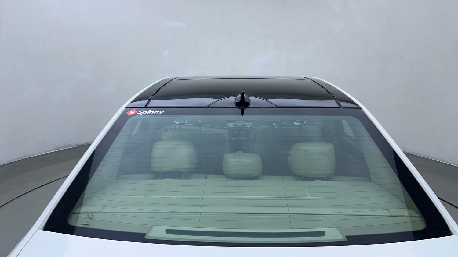 Used 2014 Mercedes-Benz E-Class E250 CDI Avantgarde Diesel Automatic exterior BACK WINDSHIELD VIEW