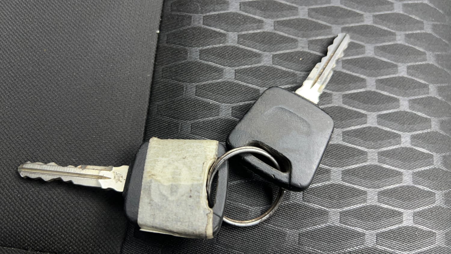 Used 2023 Nissan Magnite XE Petrol Manual extra CAR KEY VIEW
