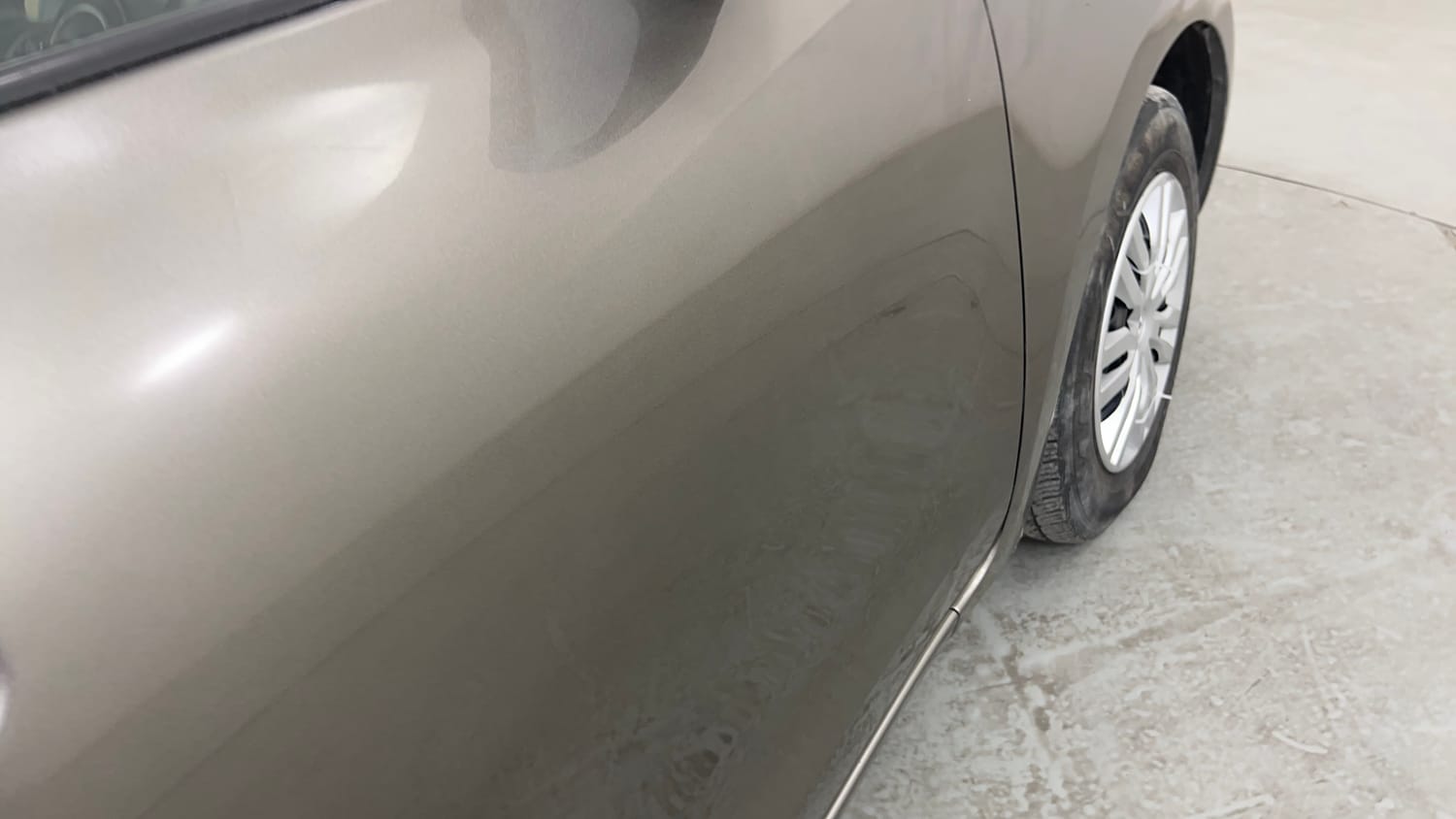 Used 2018 Maruti Suzuki Dzire VDi AMT Diesel Automatic dents MINOR SCRATCH