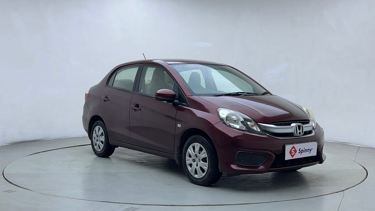 Used 2017 Honda Amaze 1.2 S i-VTEC Opt Petrol Manual exterior RIGHT FRONT CORNER VIEW