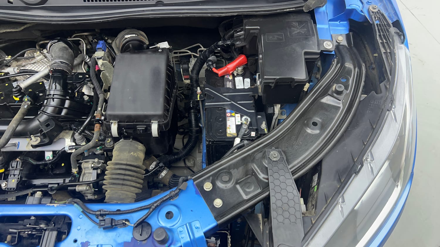 2021 Nissan Magnite XV Turbo Dual Tone-28