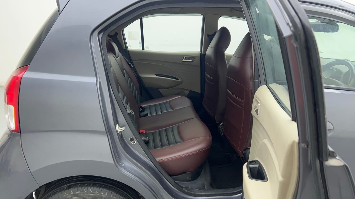 2019 Hyundai Santro Sportz CNG-18