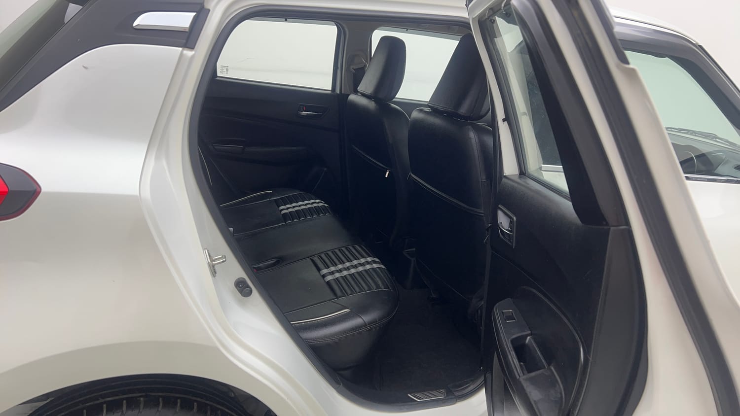 Used 2022 Maruti Suzuki Swift VXi Petrol Manual interior RIGHT SIDE REAR DOOR CABIN VIEW