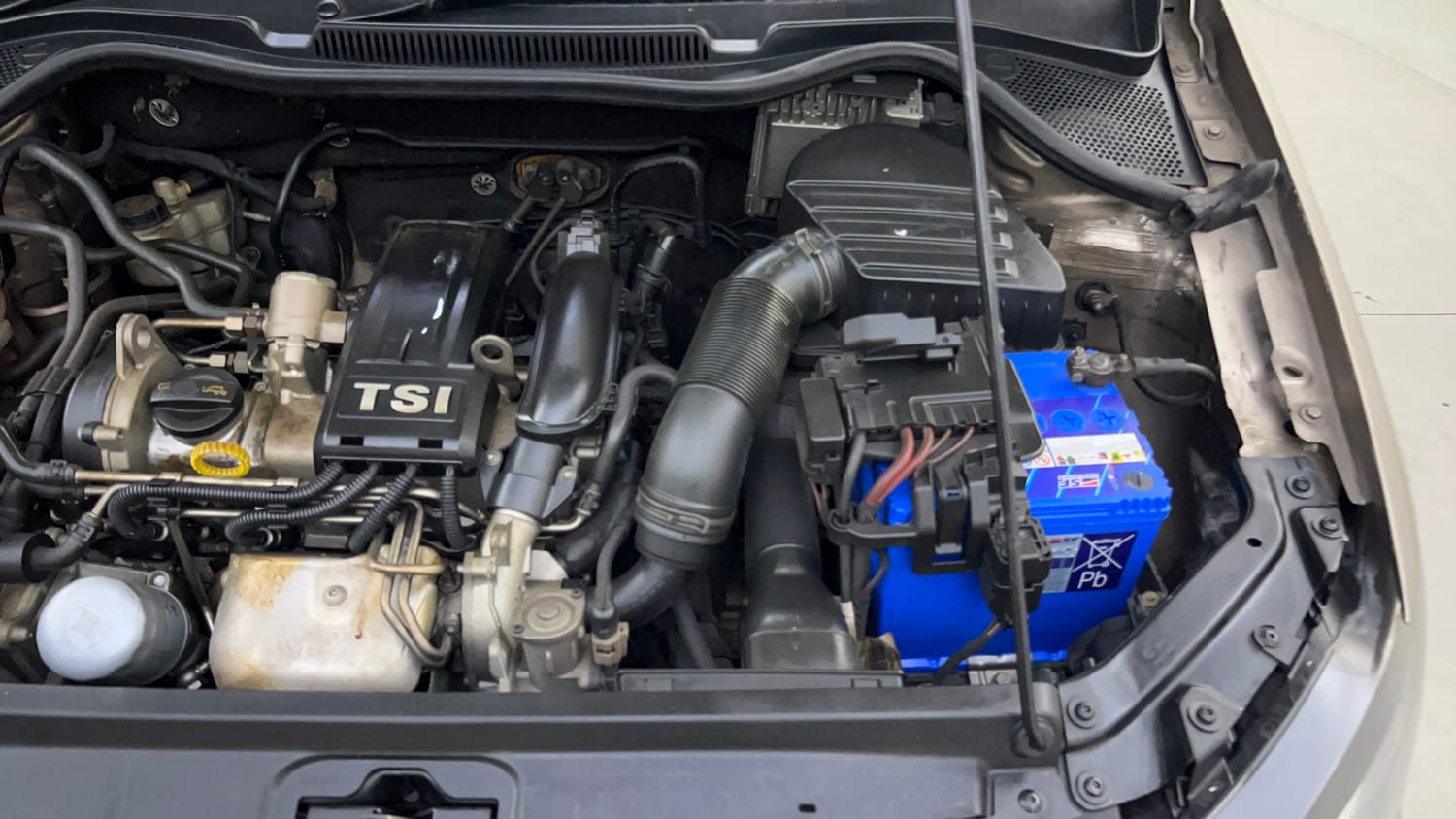 Used 2016 Volkswagen Vento Highline Petrol AT Petrol Automatic engine ENGINE LEFT SIDE VIEW