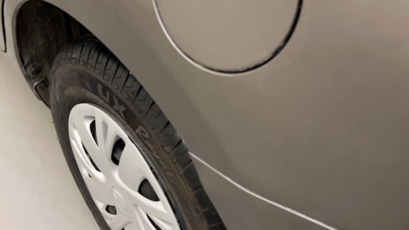 Used 2017 Maruti Suzuki Dzire VXi AMT Petrol Automatic dents MINOR DENT