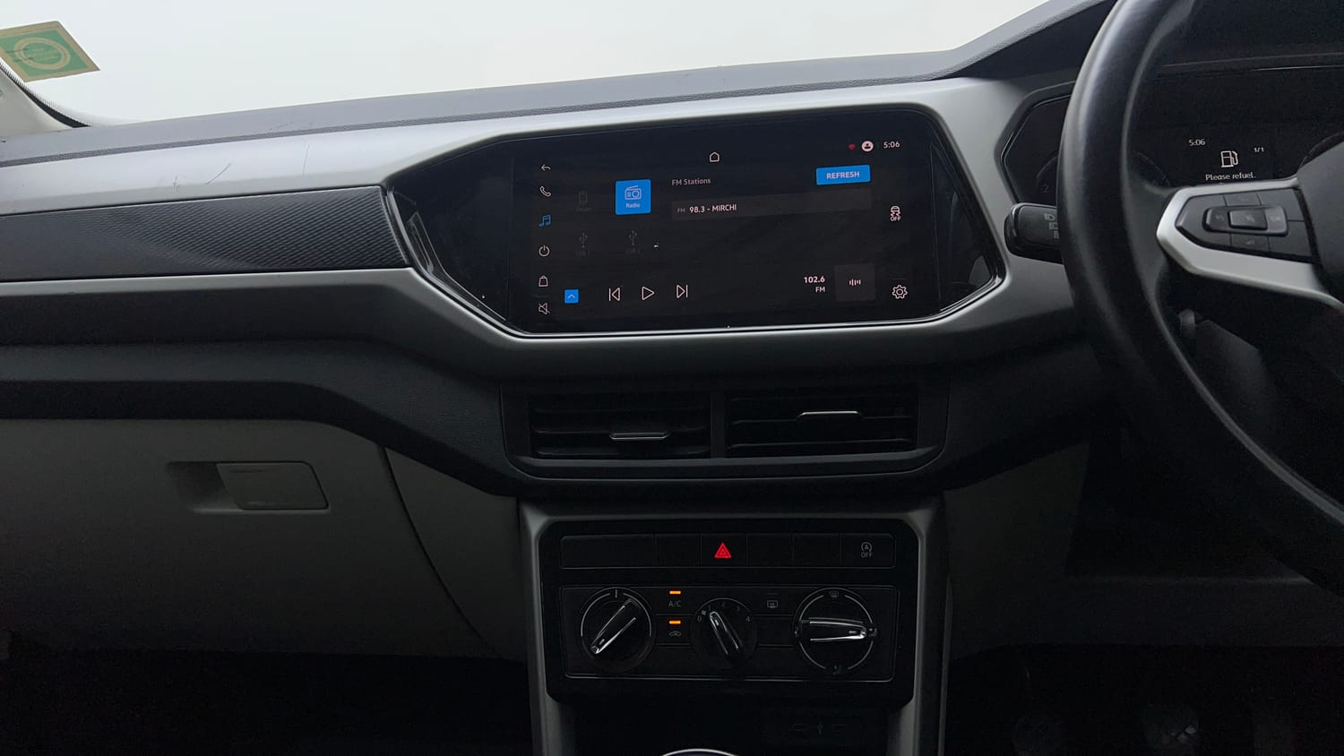 2022 Volkswagen Taigun Highline 1.0 TSI MT-13