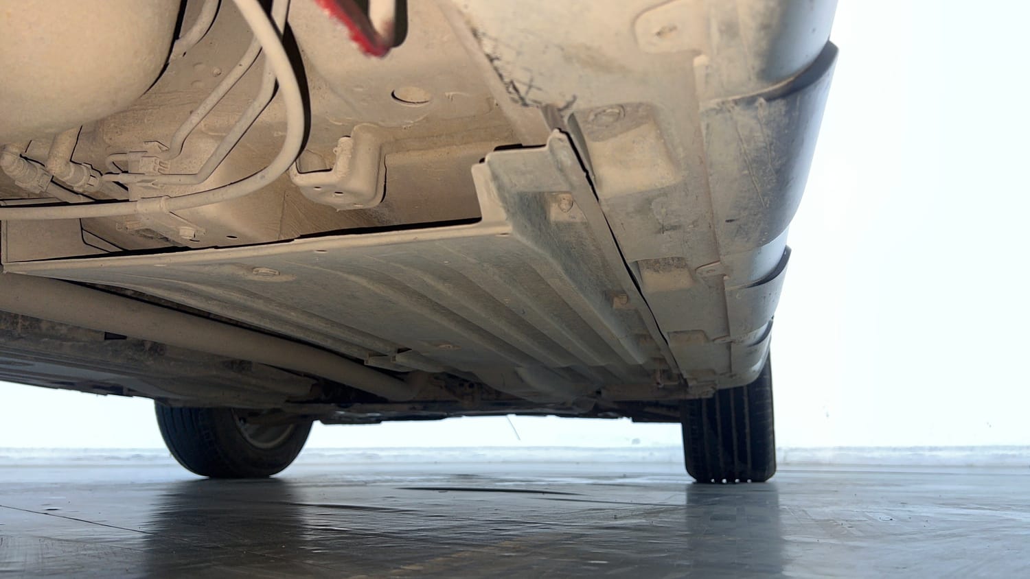 Used 2018 Maruti Suzuki Vitara Brezza ZDI Plus  Dual Tone Diesel Manual extra REAR RIGHT UNDERBODY VIEW