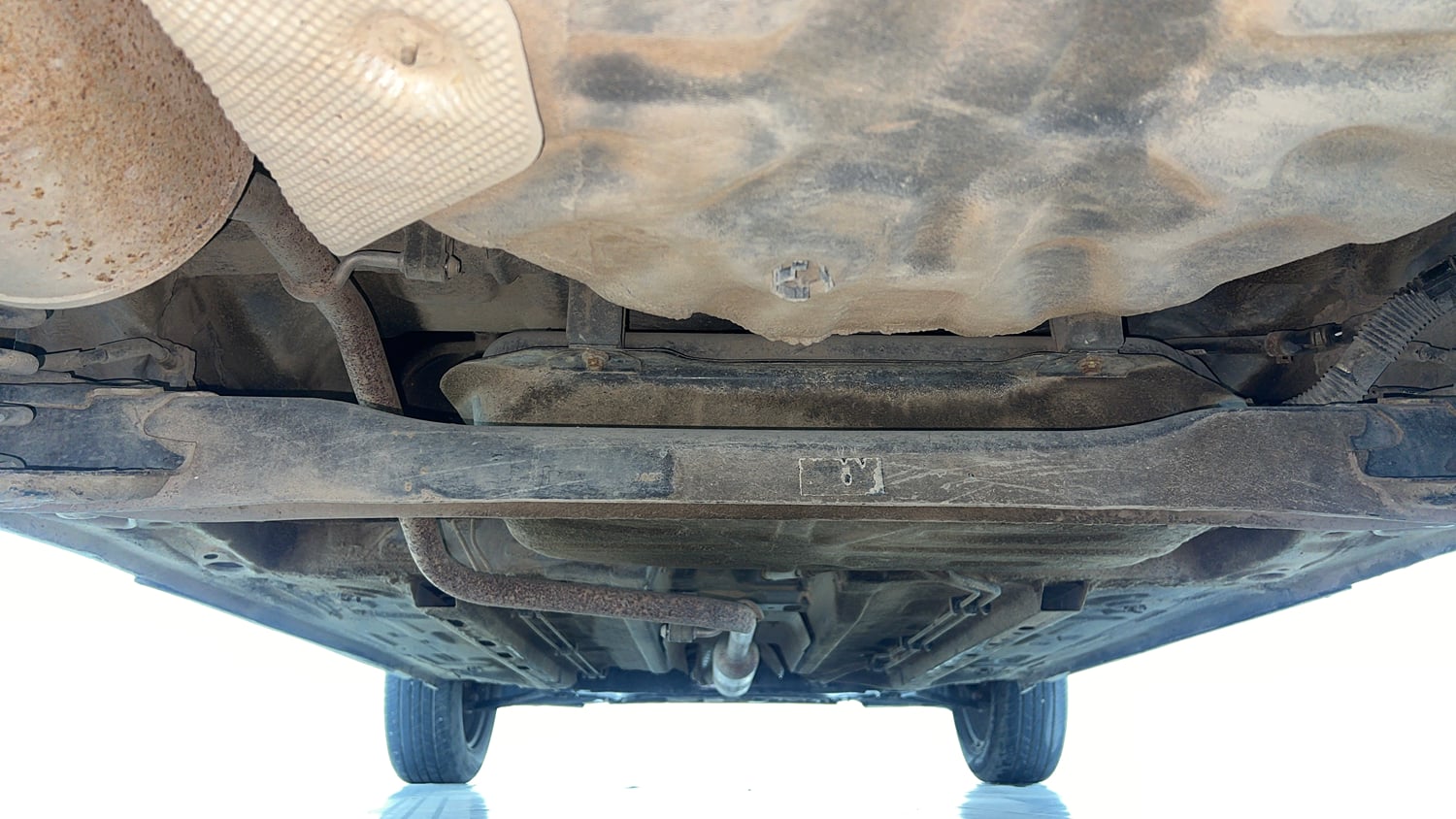 Used 2023 Nissan Magnite XE Petrol Manual extra REAR UNDERBODY VIEW (TAKEN FROM REAR)
