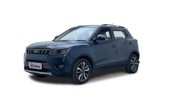 Used 2021 Mahindra XUV 300 W8 (O) 1.2 Petrol AMT Petrol Automatic Image