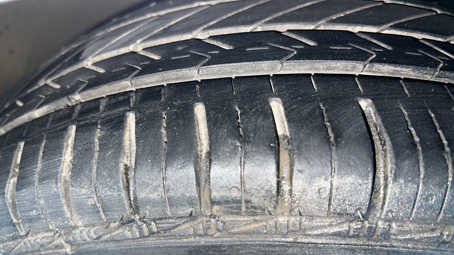Used 2016 Honda Amaze 1.2 S i-VTEC Petrol Manual tyres RIGHT FRONT TYRE TREAD VIEW