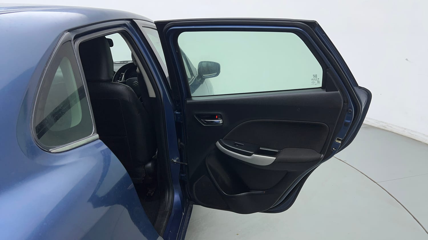 Used 2017 Maruti Suzuki Baleno Zeta 1.2 Petrol Manual interior RIGHT REAR DOOR OPEN VIEW