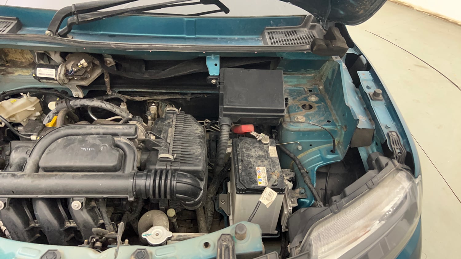 Used 2022 Renault Kwid RXL (O) 0.8 Petrol Manual engine ENGINE LEFT SIDE VIEW