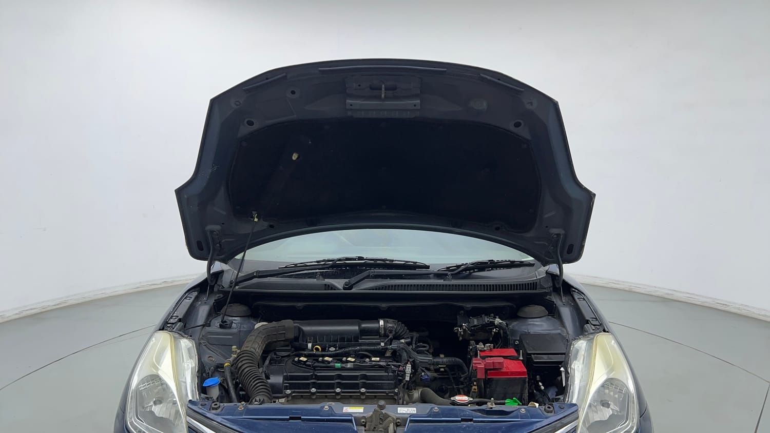 Used 2017 Maruti Suzuki Baleno Zeta 1.2 Petrol Manual engine ENGINE & BONNET OPEN FRONT VIEW