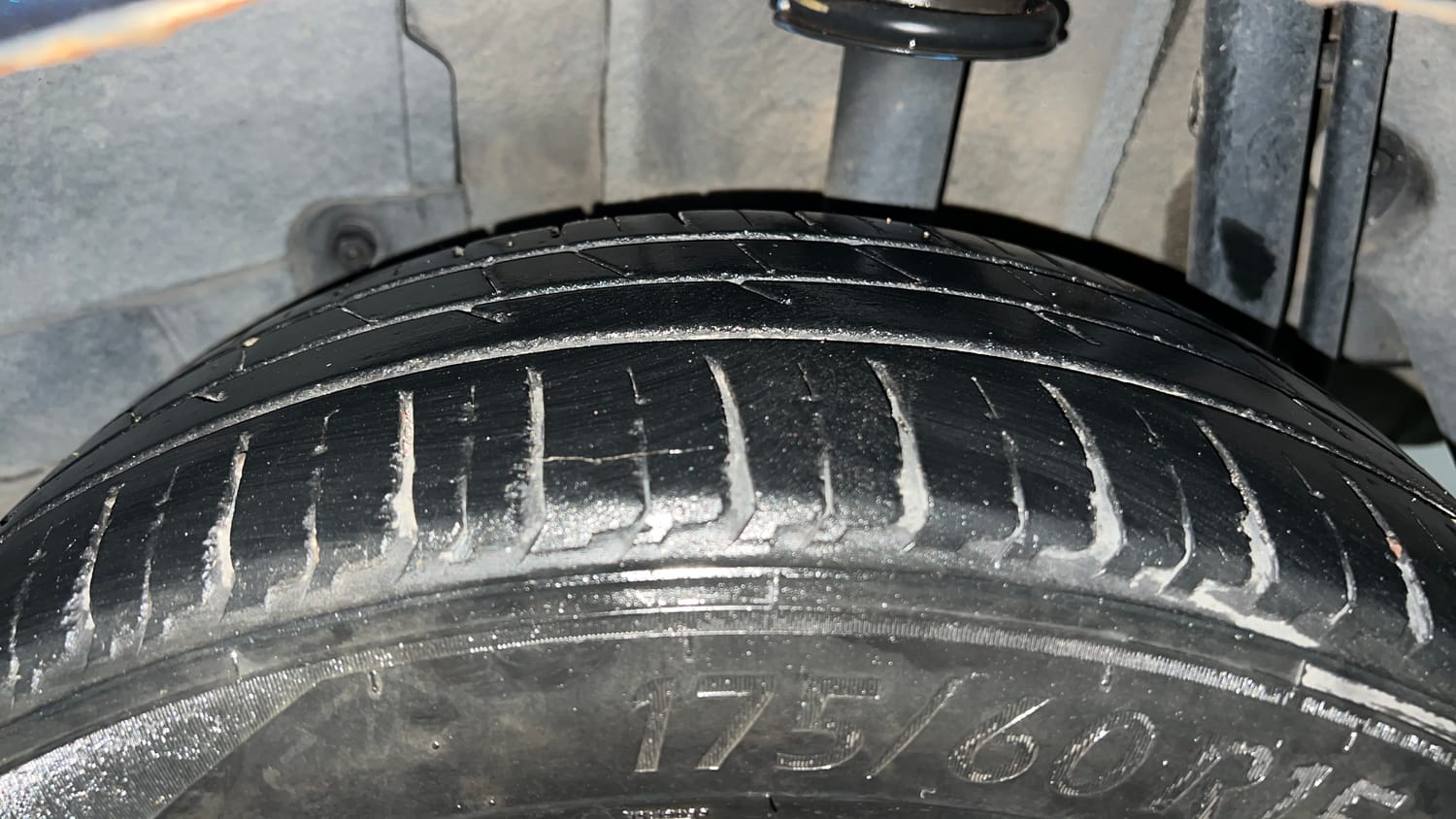 Used 2019 Tata Tigor Revotron XZ+ Petrol Manual tyres LEFT REAR TYRE TREAD VIEW
