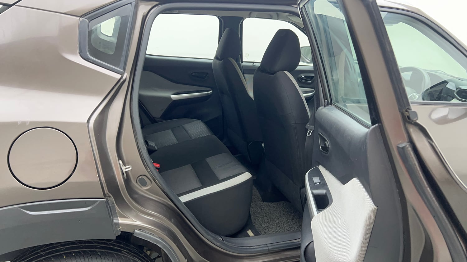 Used 2023 Nissan Magnite XE Petrol Manual interior RIGHT SIDE REAR DOOR CABIN VIEW