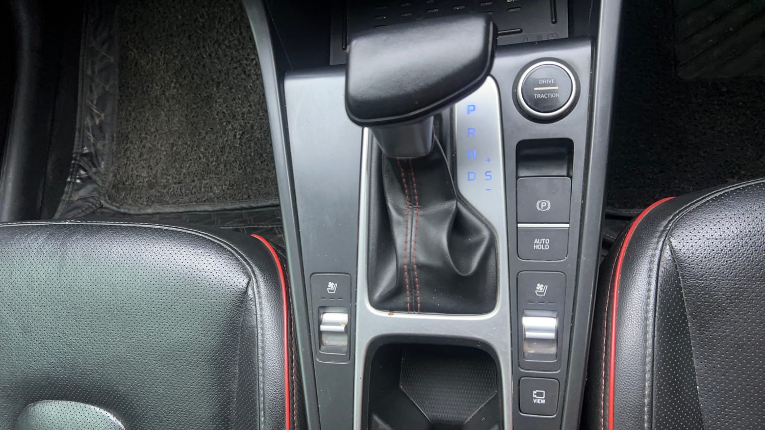 Used 2022 Hyundai Creta SX (O) 1.4 Turbo 7 DCT Petrol Automatic interior GEAR  KNOB VIEW