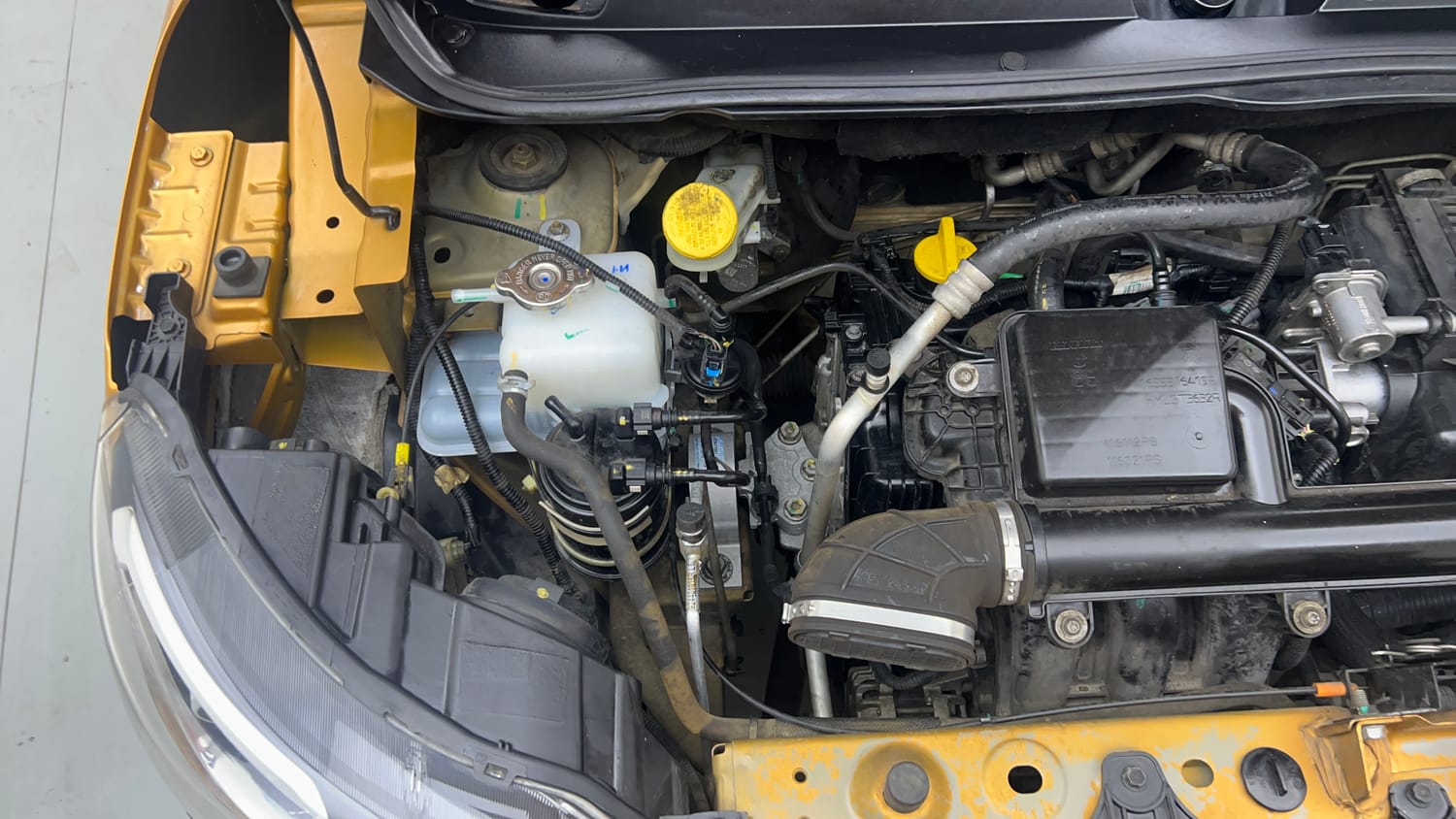2020 Renault Triber RXZ EASY-R AMT-30