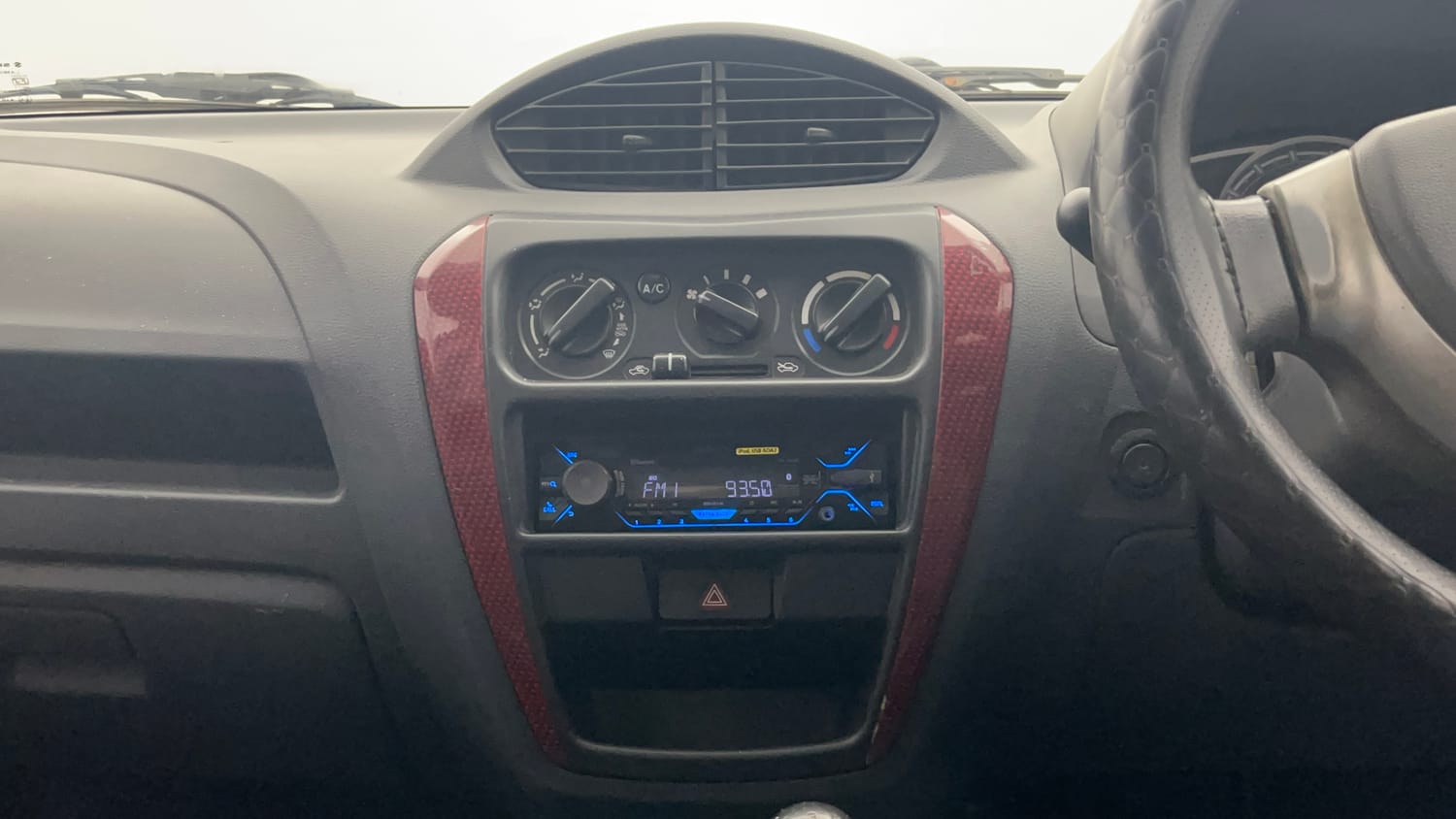 Used 2018 Maruti Suzuki Alto 800 [2016-2019] Utsav Edition Petrol Manual interior MUSIC SYSTEM & AC CONTROL VIEW