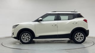 Used 2023 Mahindra XUV 300 W8 1.5 Diesel Diesel Manual exterior LEFT SIDE VIEW