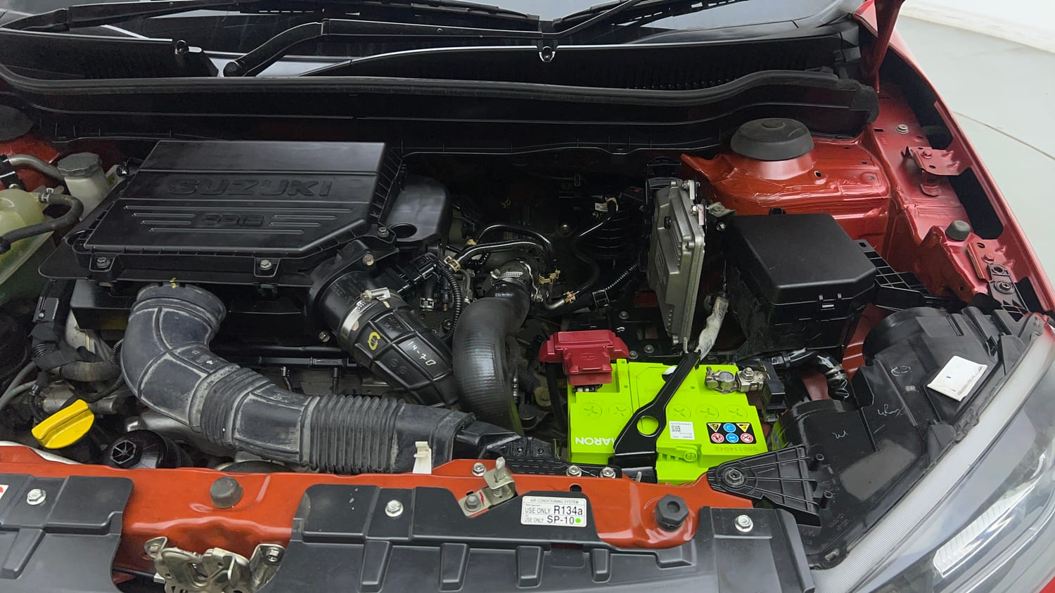Used 2018 Maruti Suzuki Vitara Brezza ZDI Plus  Dual Tone Diesel Manual engine ENGINE LEFT SIDE VIEW
